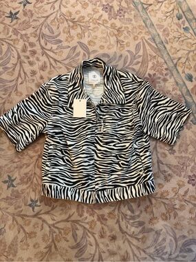 209 WST 38 Zebra Print Short Sleeve Jacket